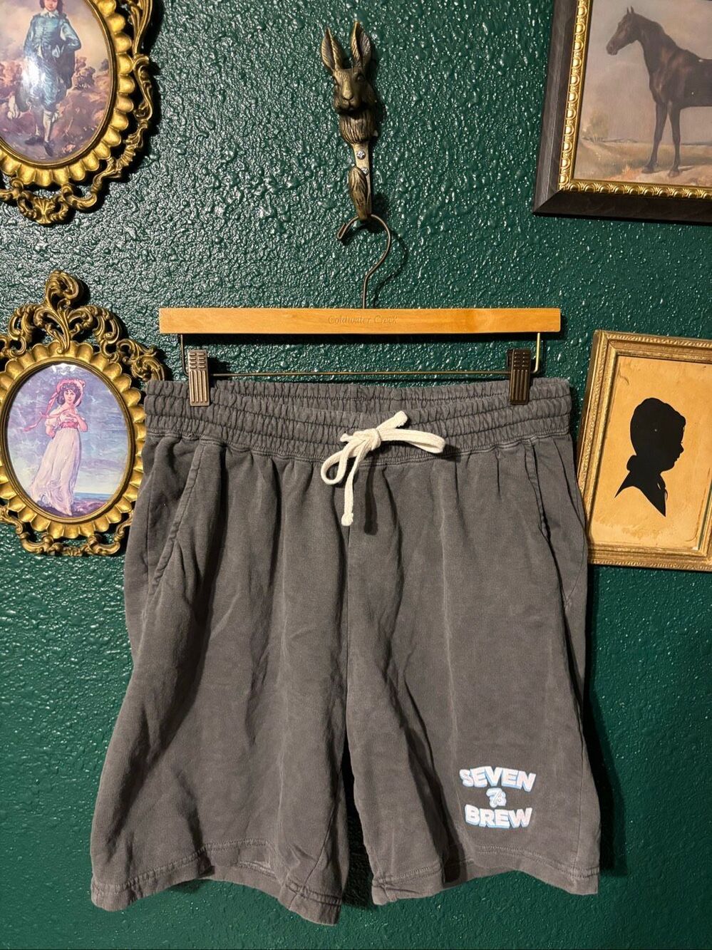 7 Brew Gray Comfort Colors Unisex Cotton Shorts Sz Large 7”
